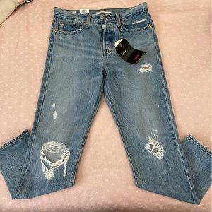 NWT Levi Wedgie Jeans W27